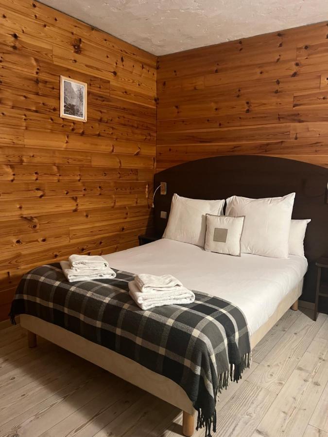 Le Prieure Hotel Uvernet-Fours Kültér fotó