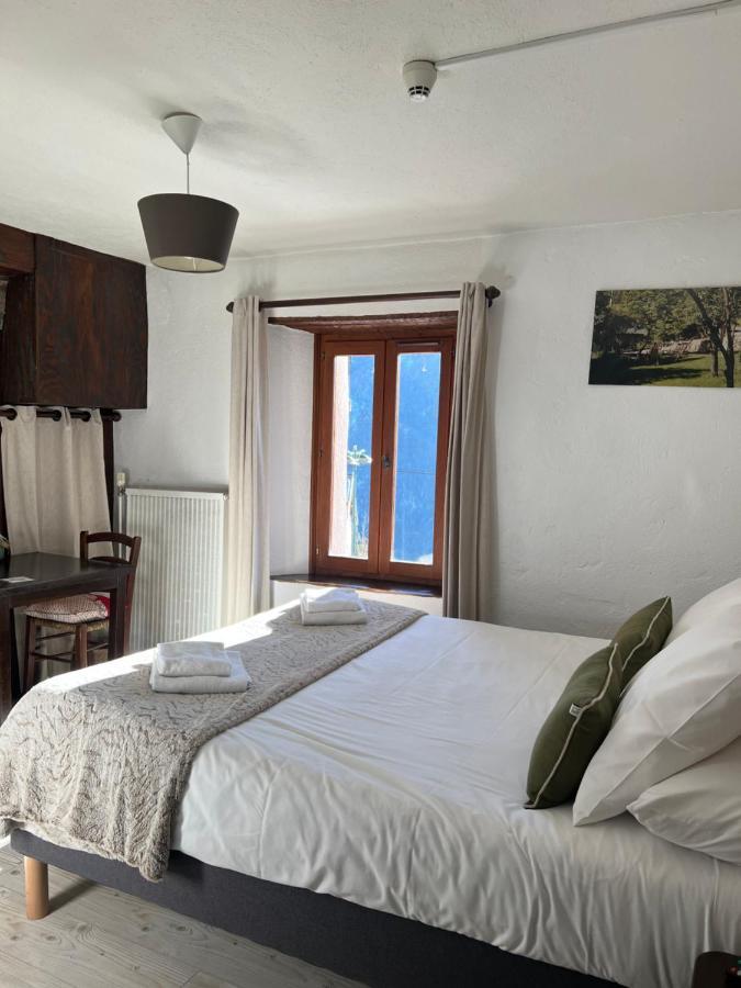 Le Prieure Hotel Uvernet-Fours Kültér fotó