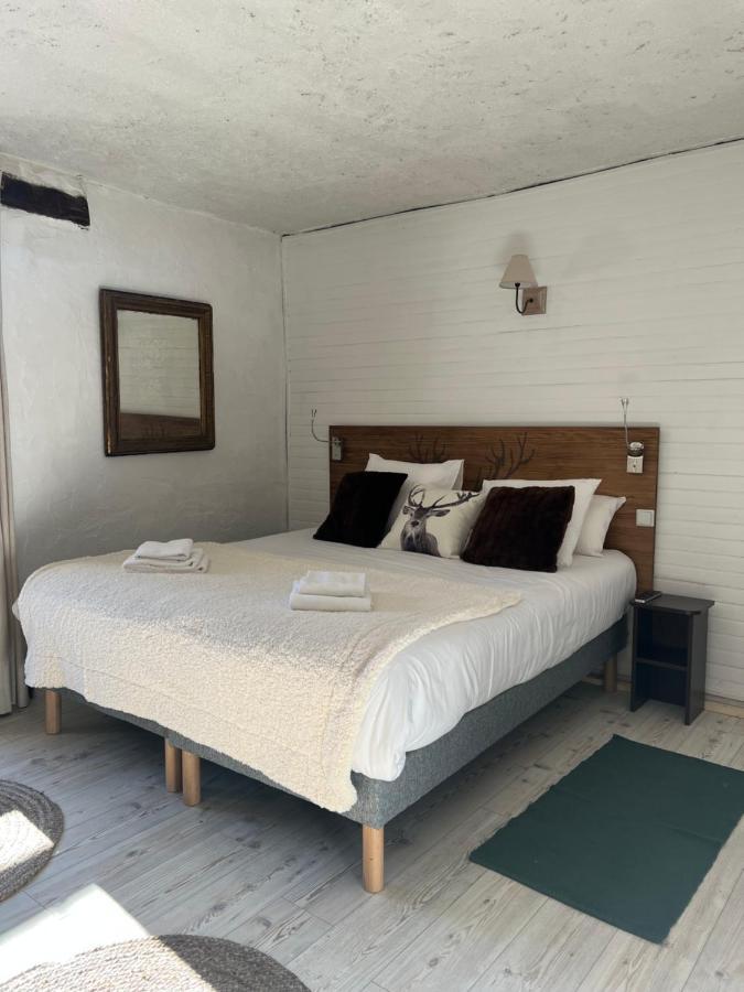 Le Prieure Hotel Uvernet-Fours Kültér fotó