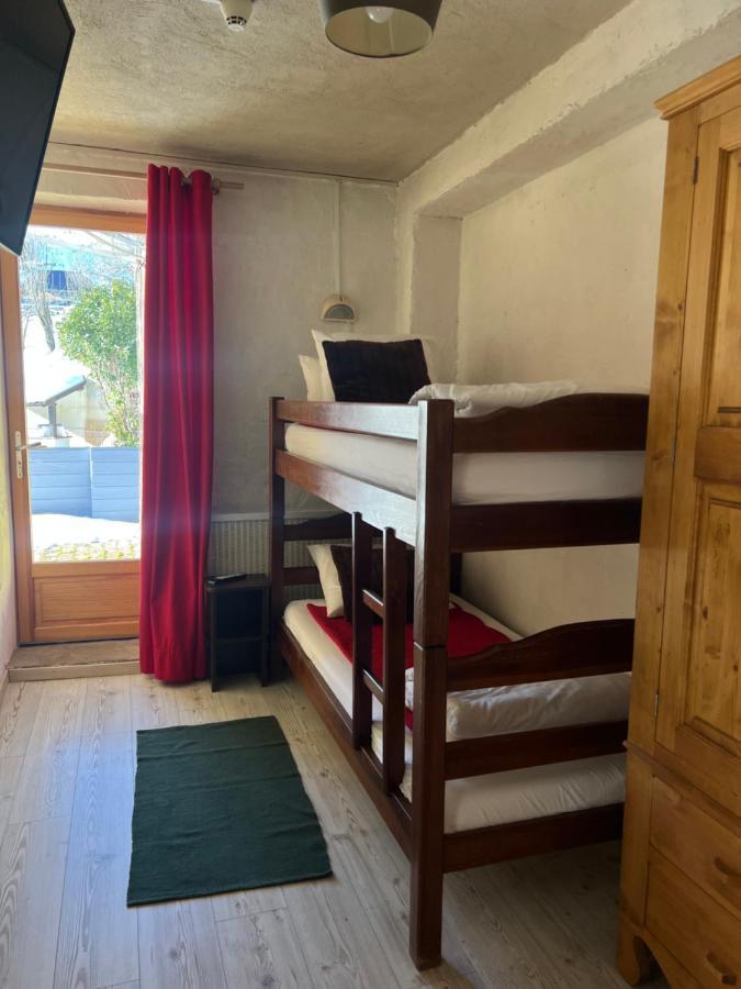 Le Prieure Hotel Uvernet-Fours Kültér fotó