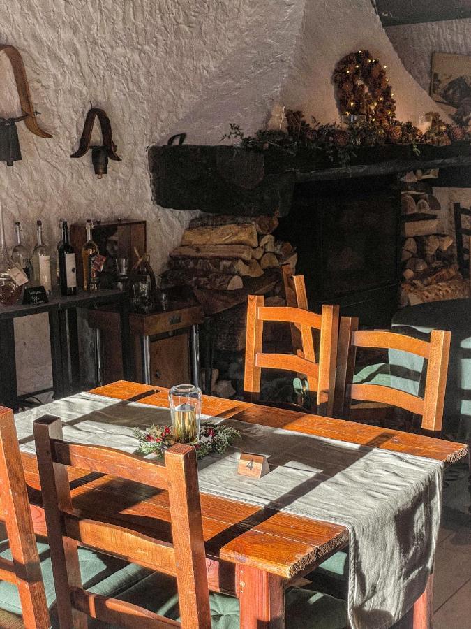 Le Prieure Hotel Uvernet-Fours Kültér fotó